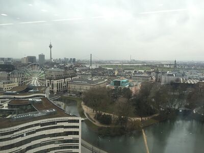 Ausblick auf den Rhein in Düsseldorf